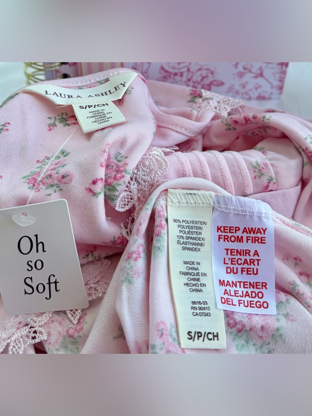 💝NWT LAURA ASHLEY & More BREAST CANCER AWARENESS GIFT BUNDLE💝 - Picture 4 of 16